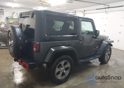 2018 Jeep Wrangler Jk Sahara 4X4 z USA, uszkodzony, nr VIN 1C4AJWBG1JL807108